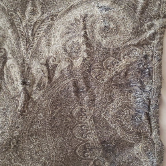 RH Preloved Woven Blanket - Picture 8 of 10